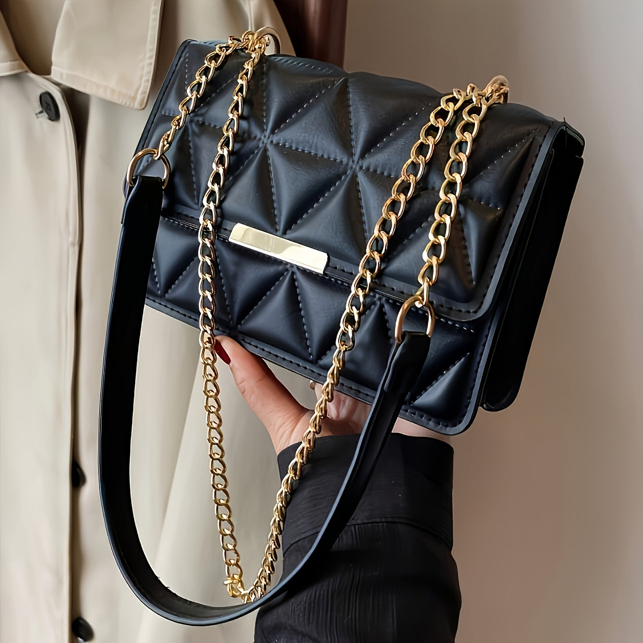 Túi Xách Thời Trang Nữ: Sang Trọng, Đẳng Cấp & Mềm Mại