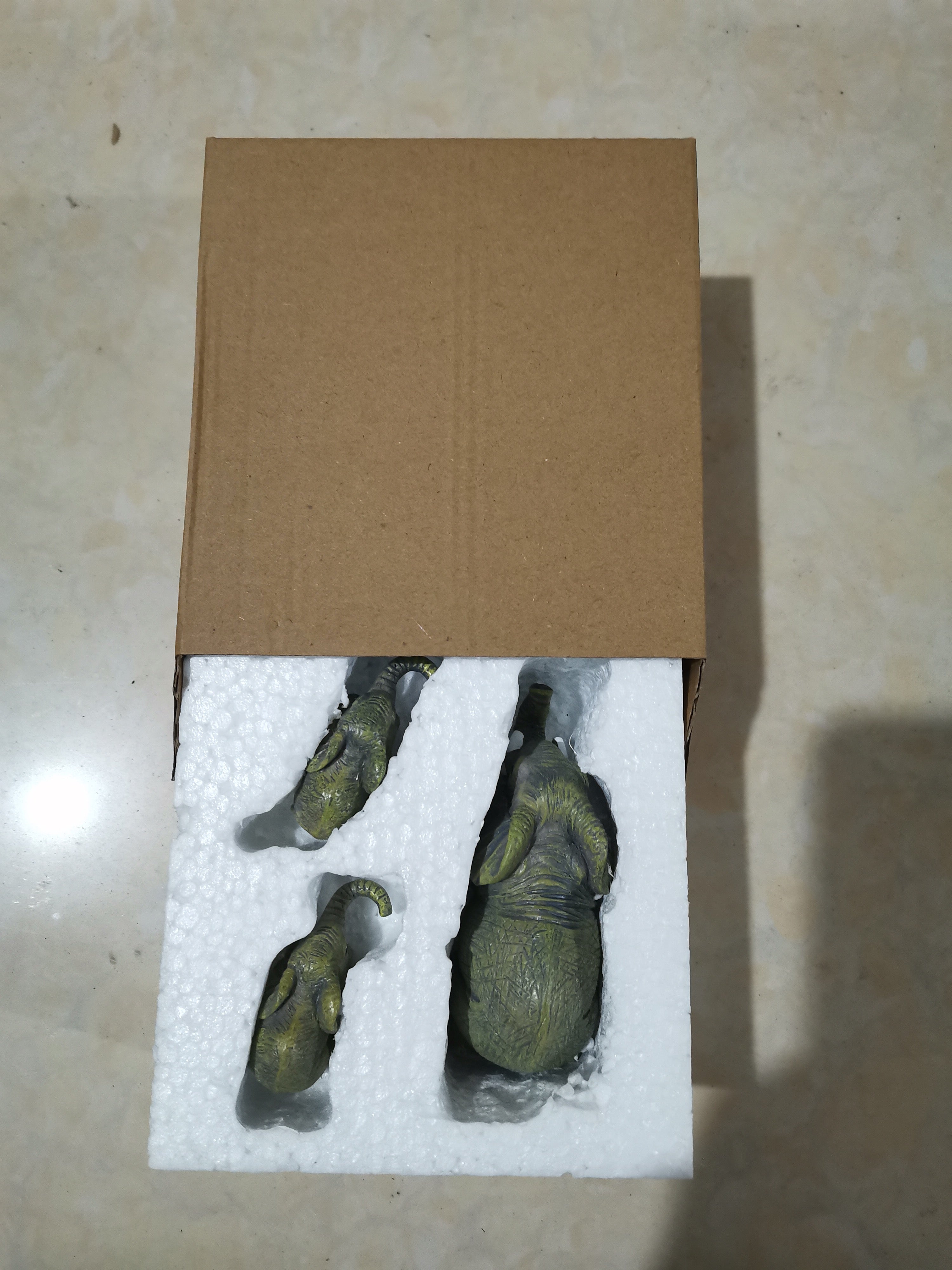 3pcs/set Adorable Elephant Hanging Decor - Resin Crafts for Home and Room Decor