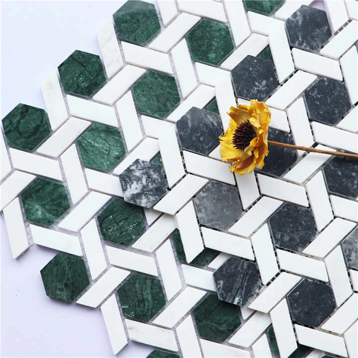 Irregular Shaped Cubic White Carrara Marble Tiles 
