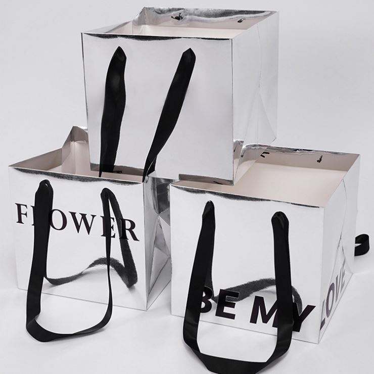 Paper Shopping Bag Retail Packaging Rose Bouquet Gift Stand Up Waterproof Silver Glossy Small Luxury Wholesale Design 