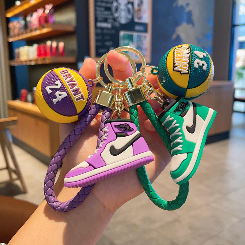 Creative simulation basketball shoe keychain, personalized silicone pendant, exquisite couple gift, alloy for car bag, wholesale