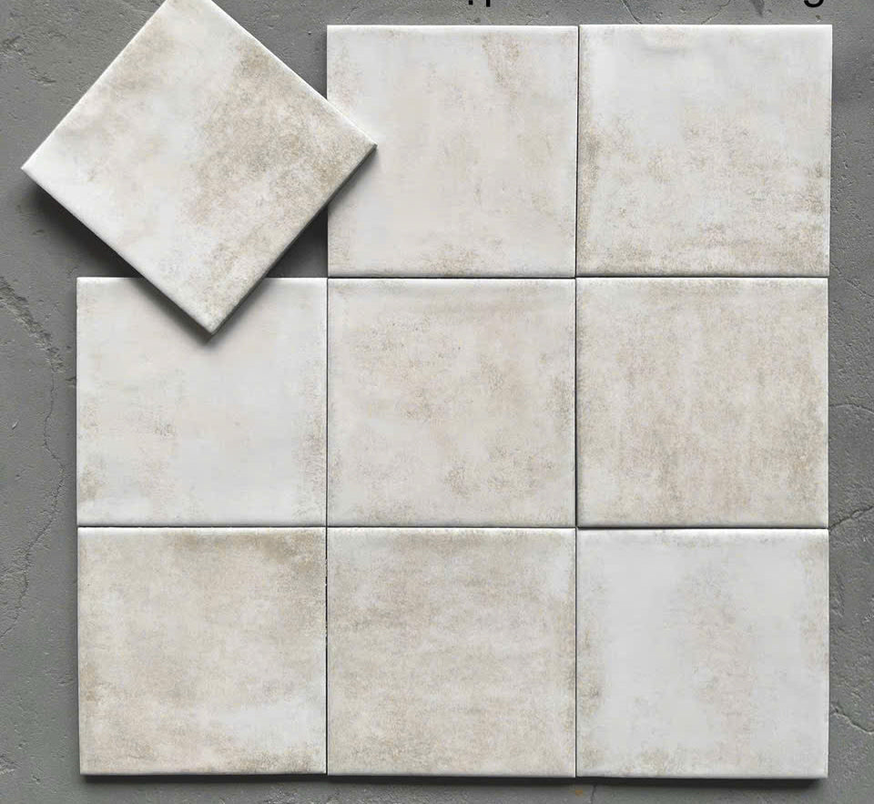 Glossy beige tile, size 150x150mm (1h/1m/44v/17.5kg) 1501M 