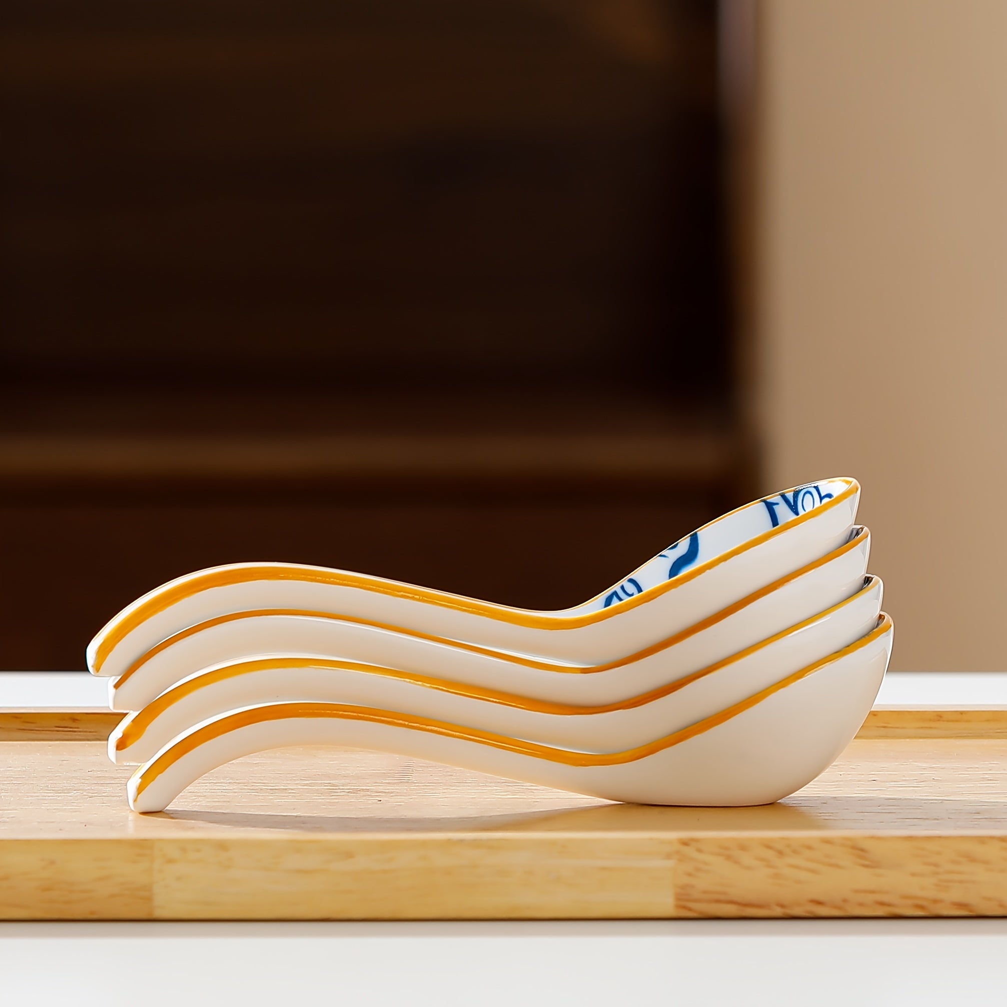 4件組陶瓷湯匙，傳統藍白瓷設計，陶瓷手柄，家用，可用於盛湯、粥和肉湯。