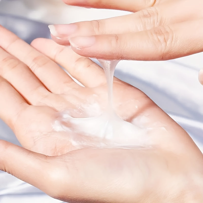 Gentle and deep cleanser that does not tighten the face, moisturizes, and soothes the skin