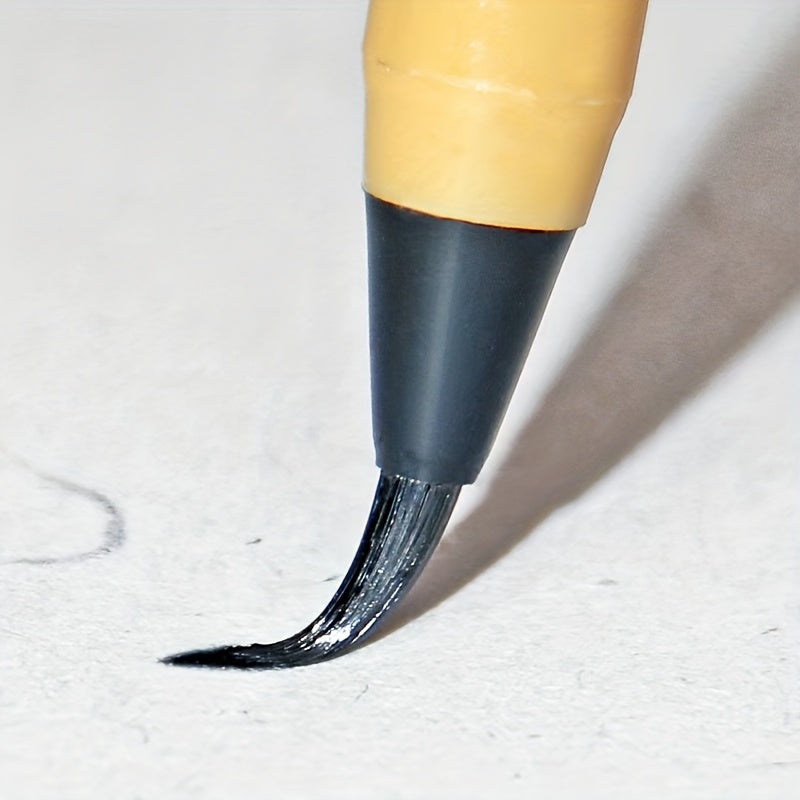 Bút Thư Pháp Cầm Tay - Đầu Mềm, Mực Nước, Cán Đuôi Chuột