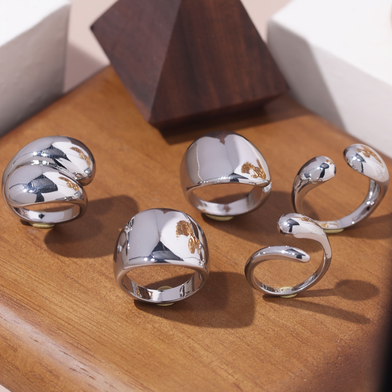 Set of 5 Women's Fashion Expandable Silver Metal Rings