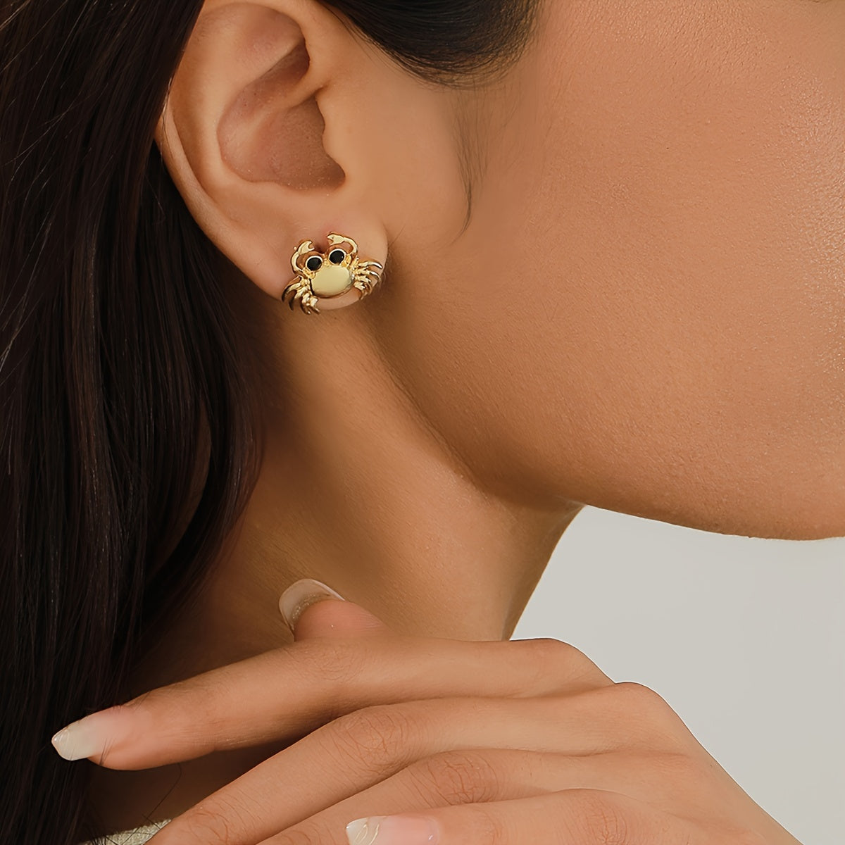 Delicate Small Crab Earrings: Simple &amp; Trendy Style