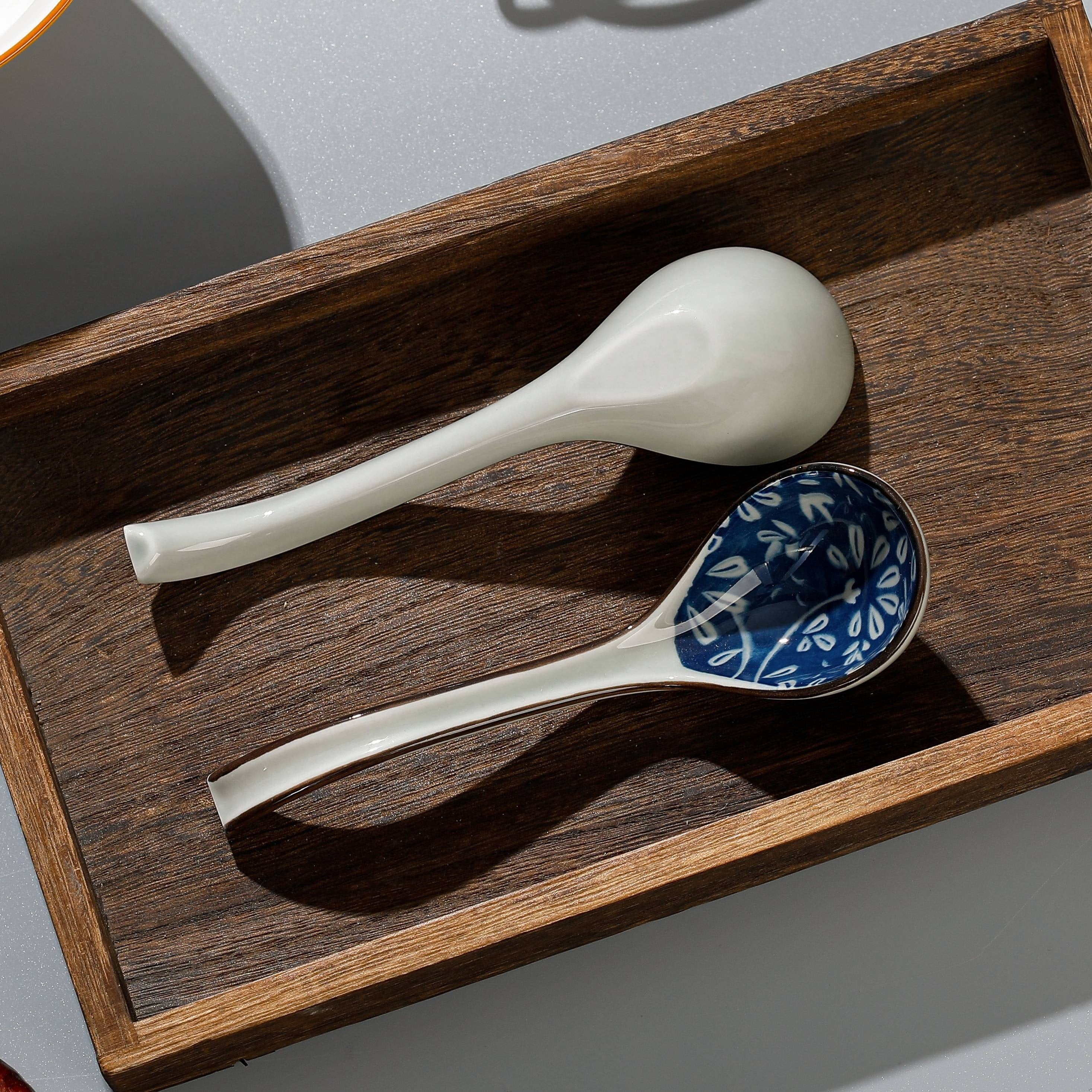 4件組陶瓷湯匙，傳統藍白瓷設計，陶瓷手柄，家用，可用於盛湯、粥和肉湯。