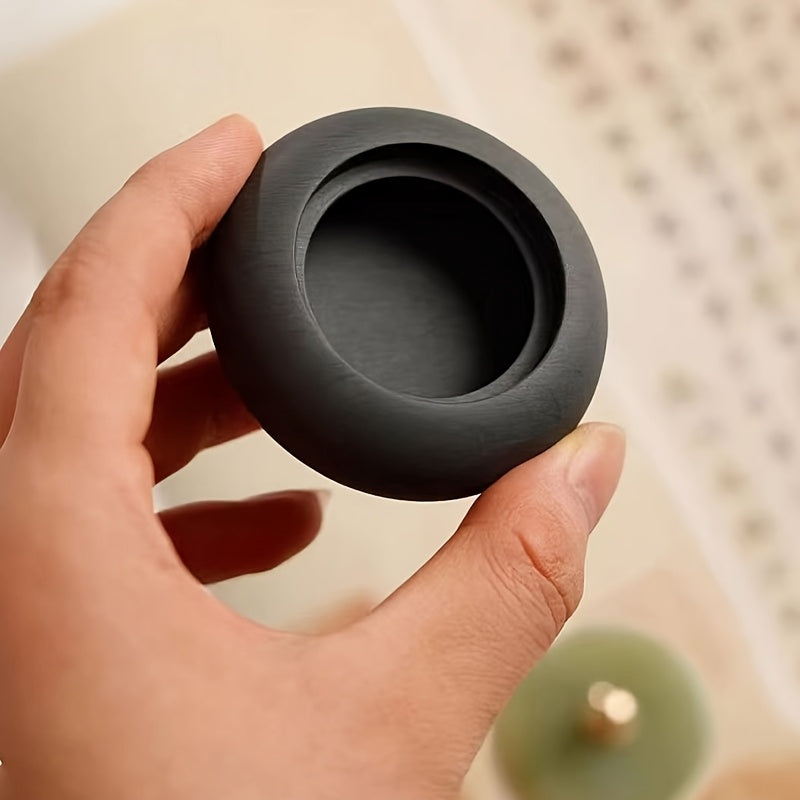 Mini inkstone in hand. Chinese calligraphy ink pool and ink cartridge with lid. Luowen inkstone is convenient to carry. (Note that each natural stone lid has different colors and textures.) - Daisan Mart