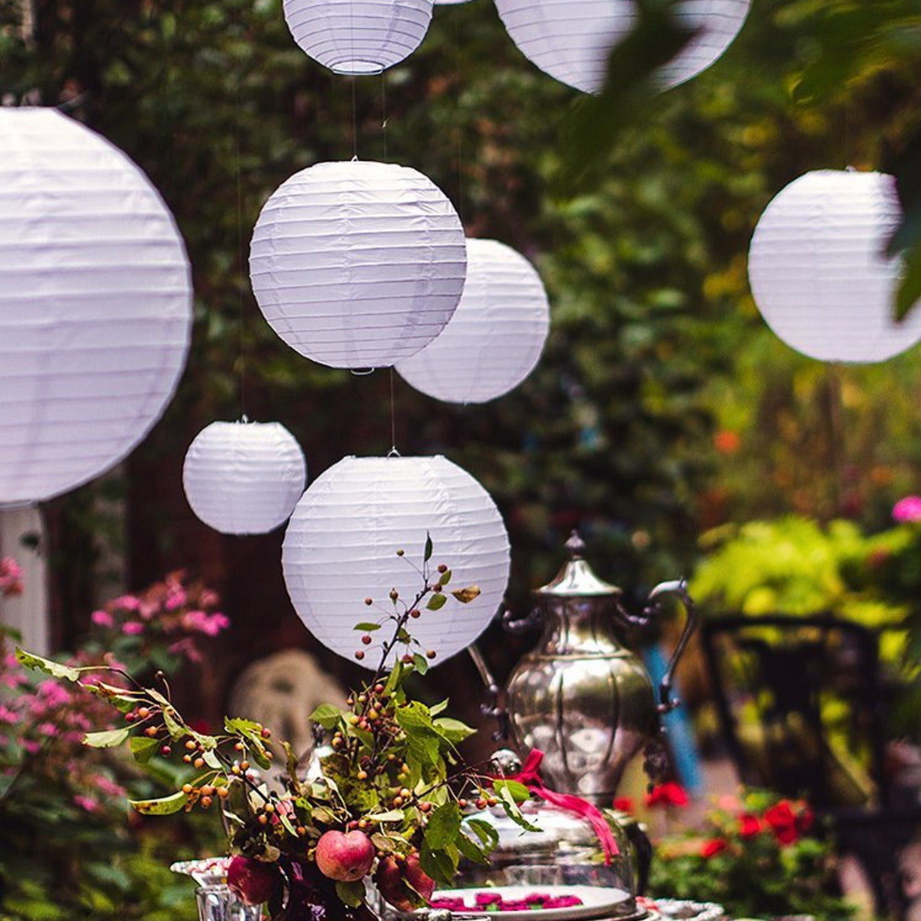 [20pcs Paper Lanterns] 20pcs White Paper Lanterns, Paper Pendant Lampshade | 10cm 15cm 20cm 25cm (5pcs Each), Painted Folded White Graffiti Paper Lamp Decoration, 2024 New Year Celebration