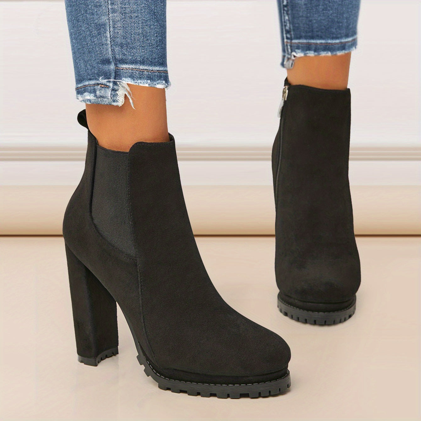 Giày Bốt Cổ Ngắn Nữ - Gót Vuông, Mũi Nhọn Sành Điệu