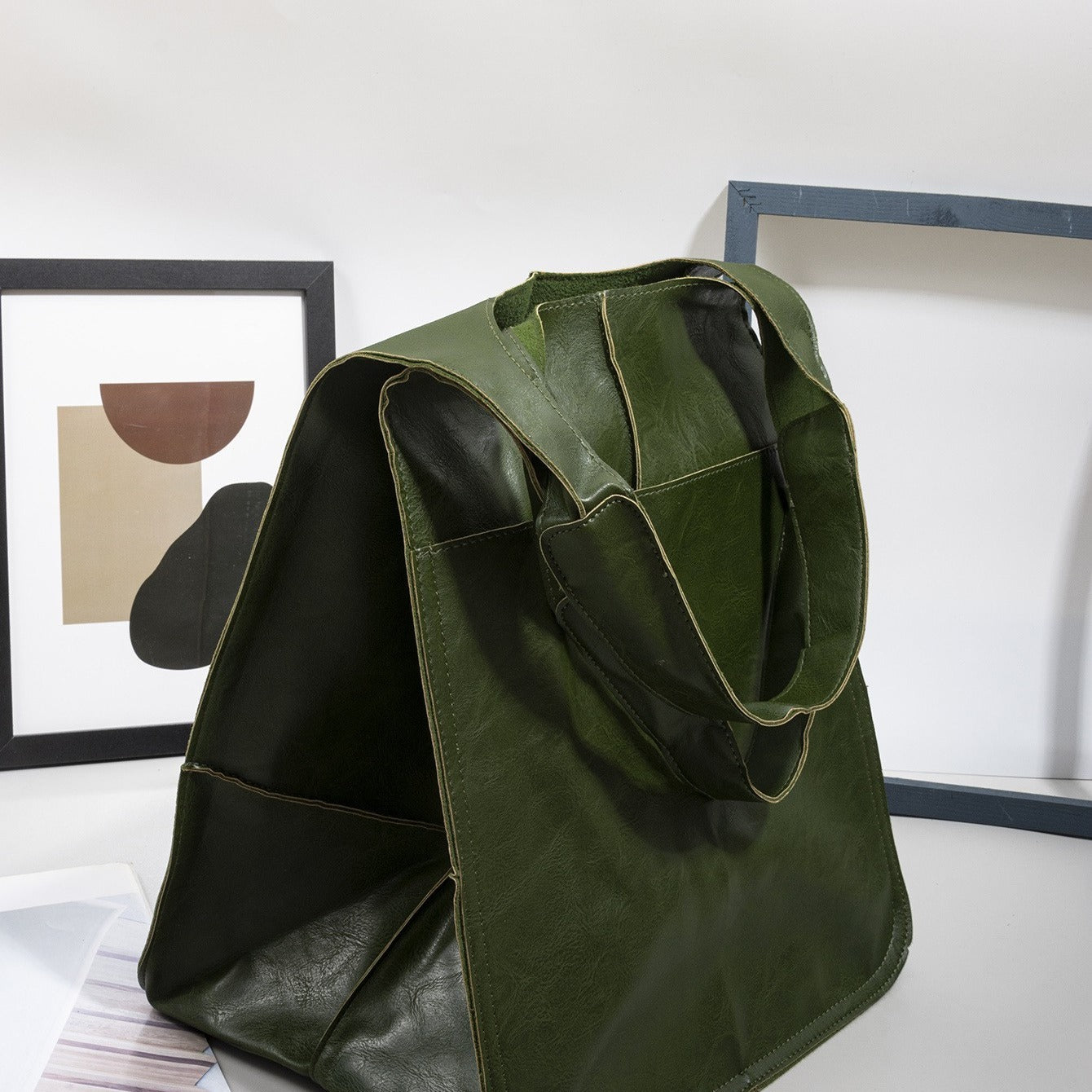 Retro Women's Handbag Large Capacity, Elegant Style