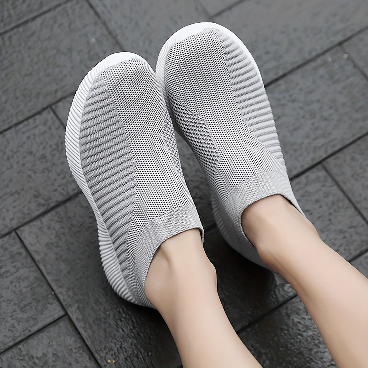 Dép Slip-On Nữ Thoáng Mát - Mùa Hè Êm Ái