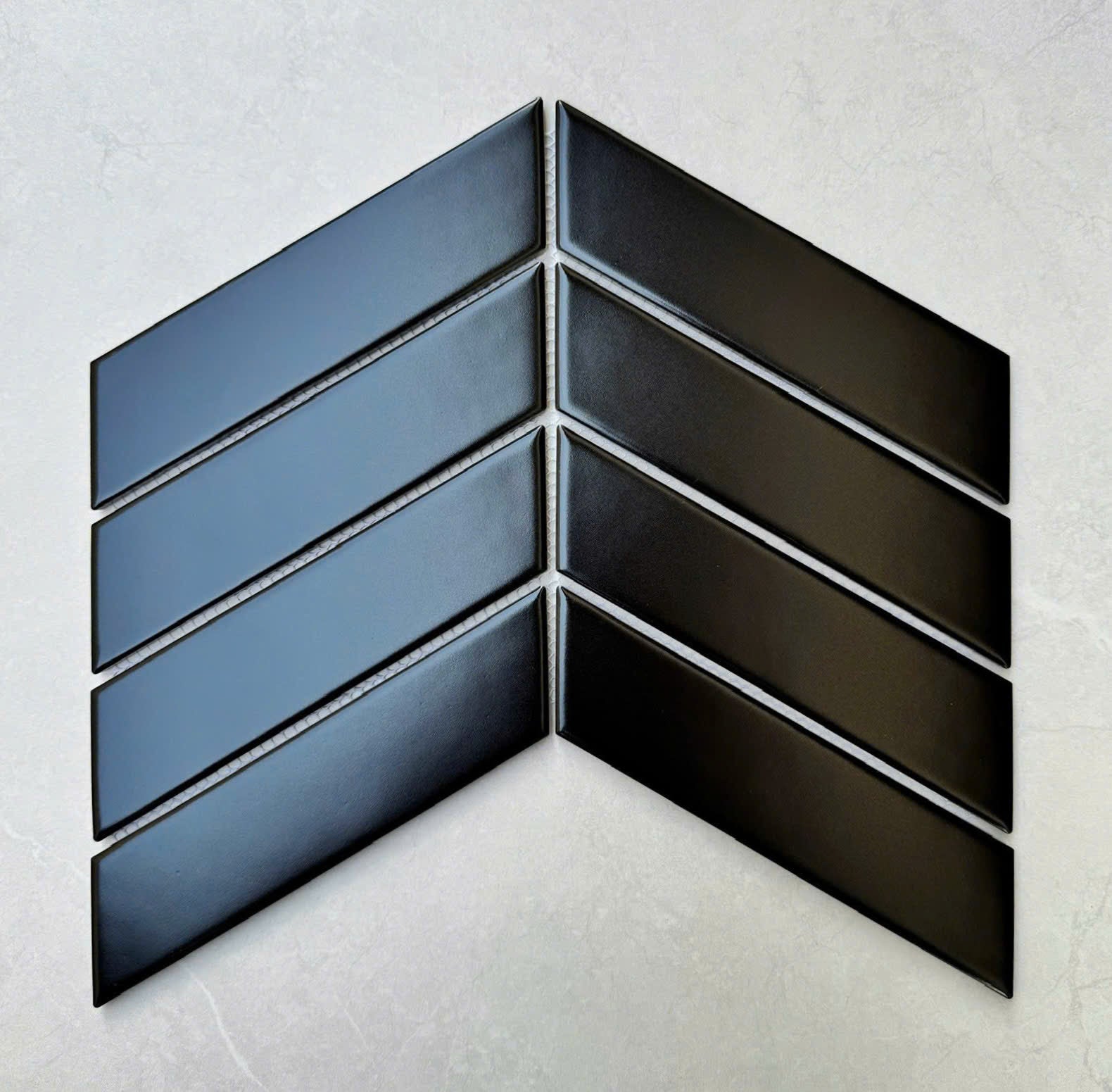 Black matte fishbone mosaic tile 318.5x244mm MHG833