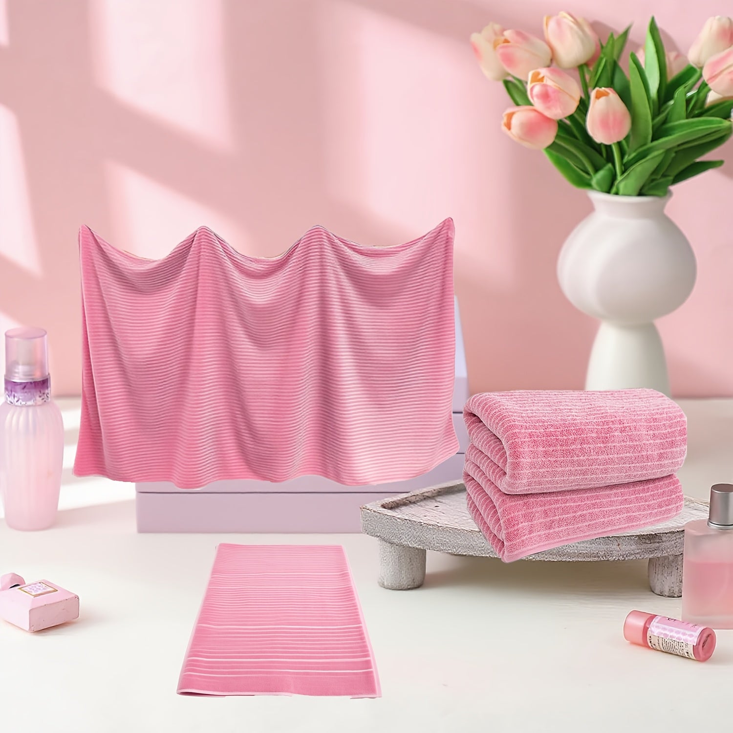 4pcs Oversized Bath Towel Set. Wraps Full Body with Star-Striped Large Bath Towel, Face Towel, Hand Towel, And Head Towel. 1 Oversized Soft Coral Fleece Bath Towel 78.74X41.34 Inches + 3 Square Towels 11.81X11.81 Inches. Soft