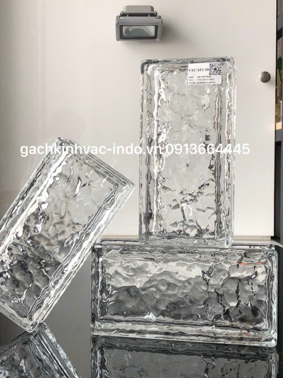 SP3-3D Glass Brick