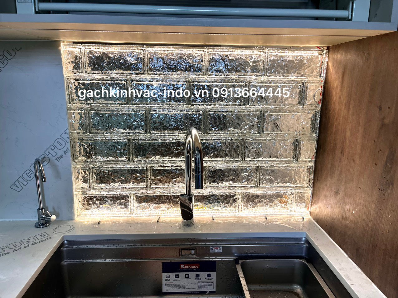 SP3-3D Glass Brick