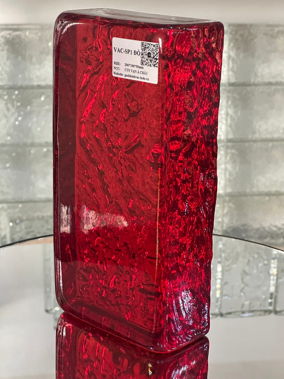 SP1 Red Solid Glass Brick