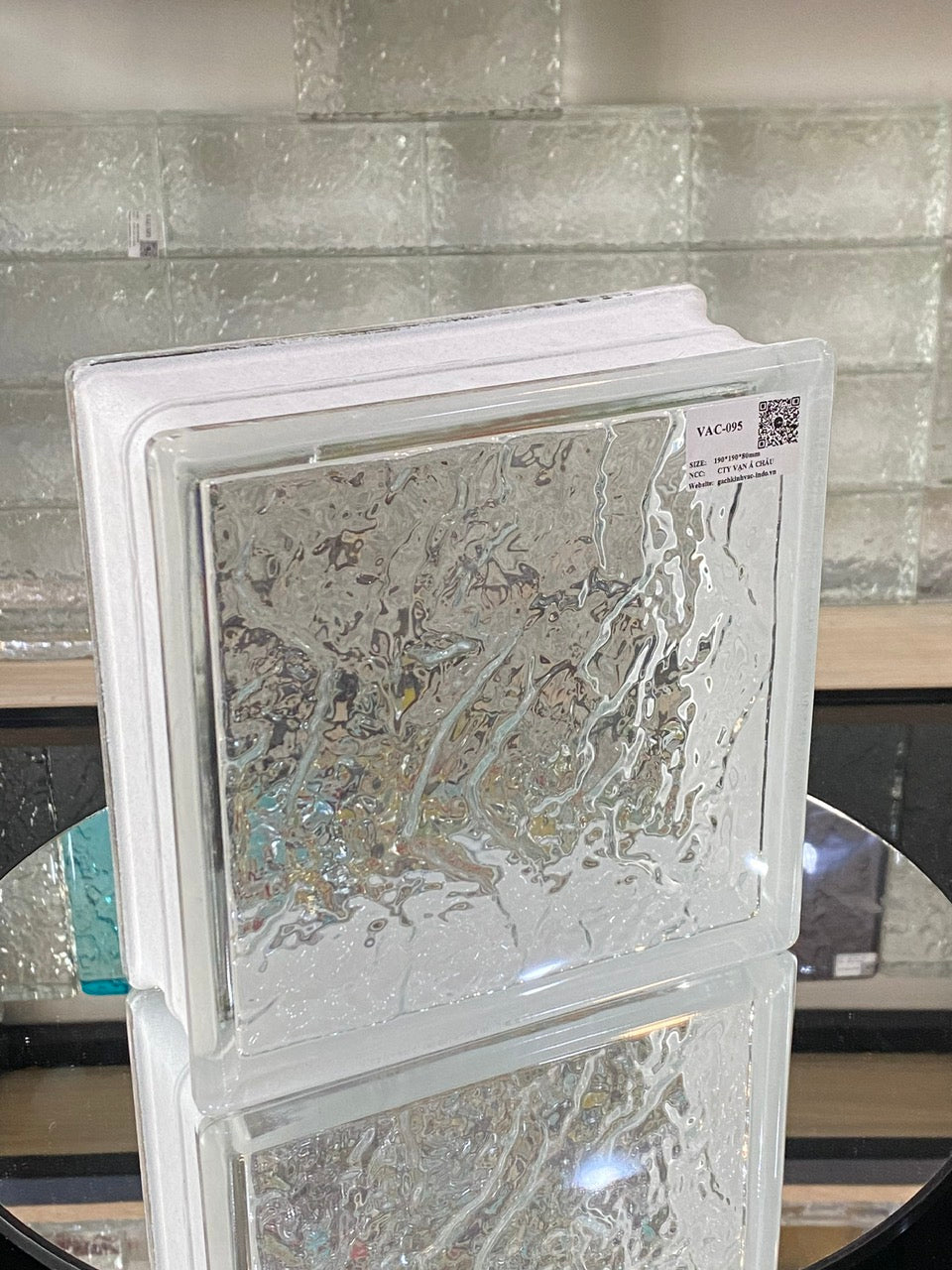 Glass Brick VAC-095