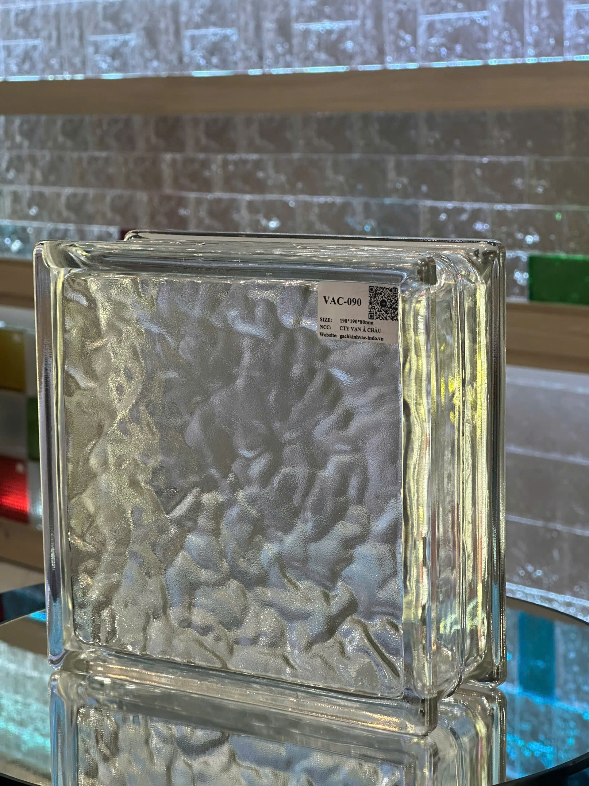 ICE SHADOW GLASS BRICKS