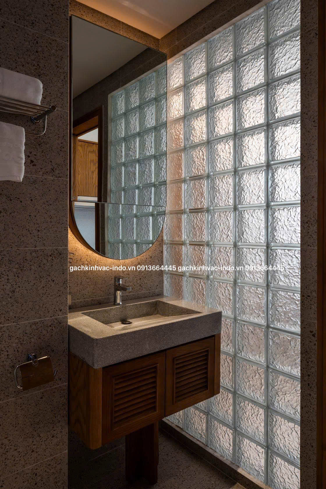 ICE SHADOW GLASS BRICKS