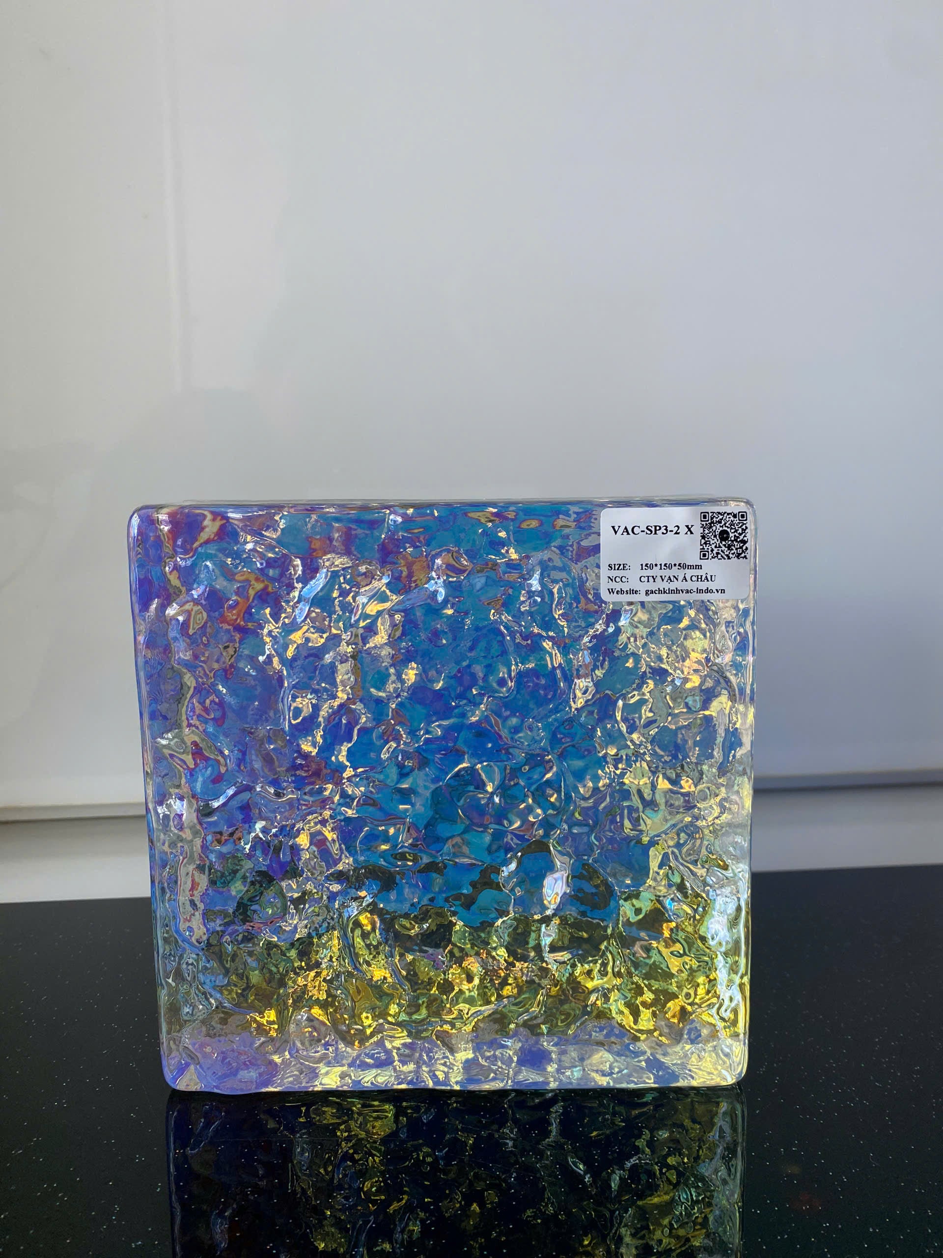 Glass brick VAC-SP3-2-X