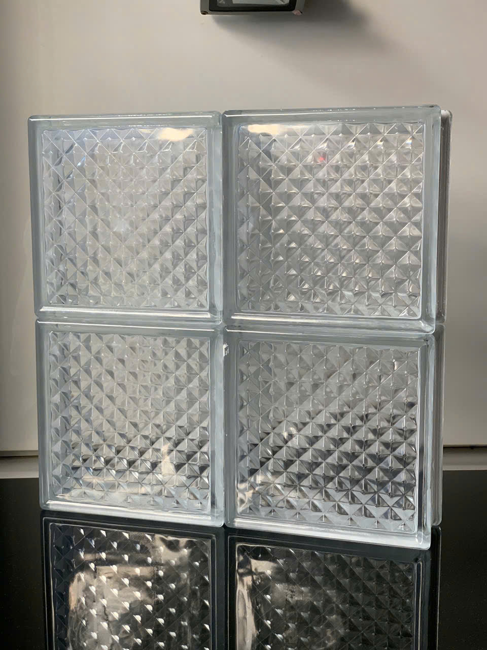 Glass Brick VAC-005