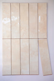 Curved face tile 75x300mm DS75301