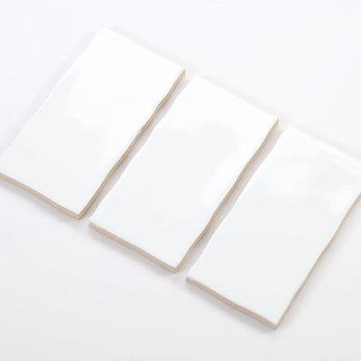 Decorative white wavy brick tile with matte edges, size 75x150mm M751500LY