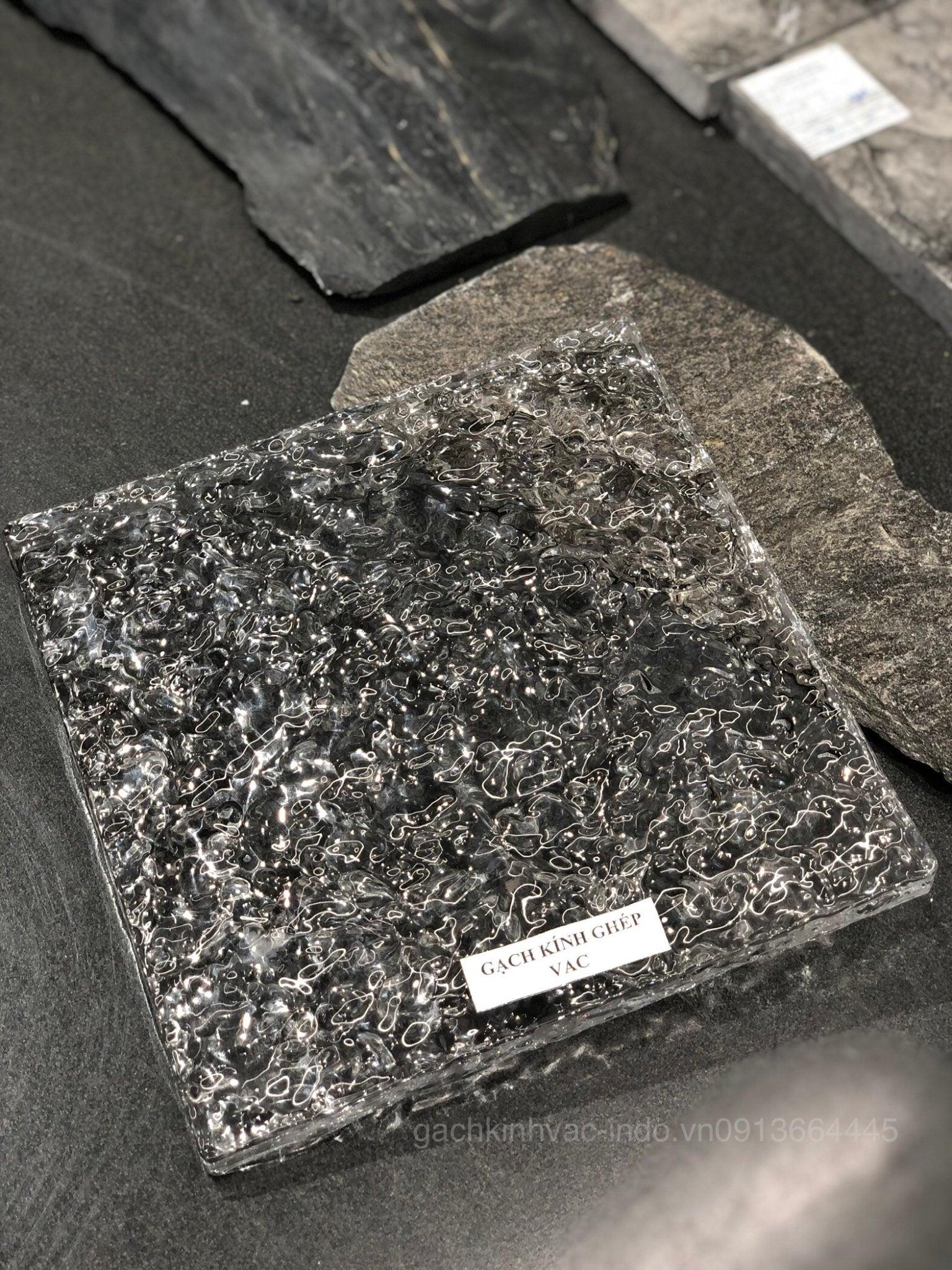 Glass Brick GG1