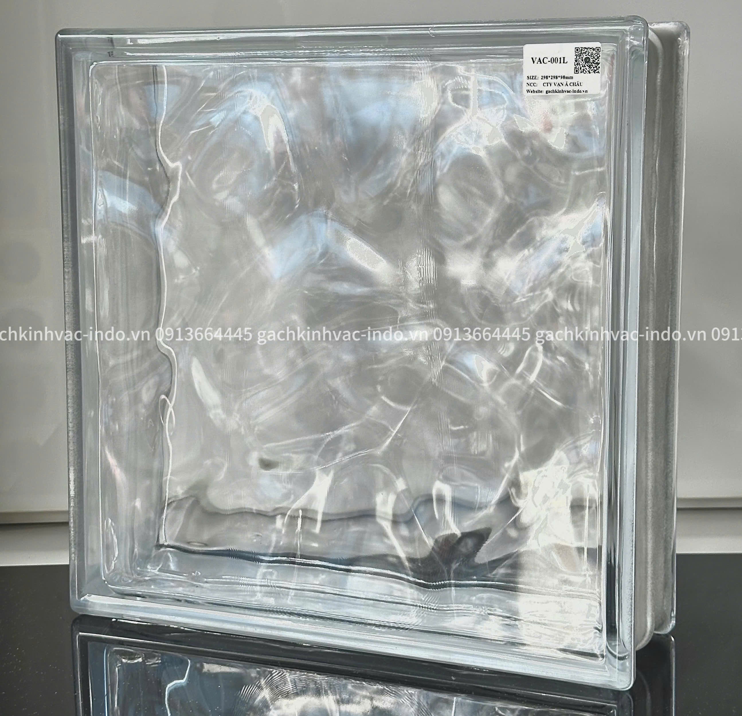 Cloud Glass Brick VAC-001L