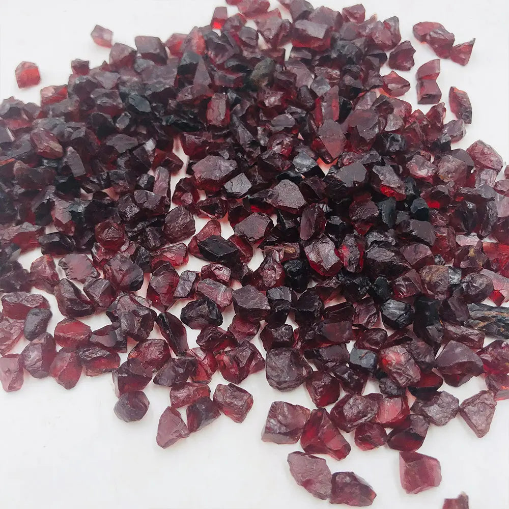 Rough Garnet for Home Decoration &amp; Feng Shui