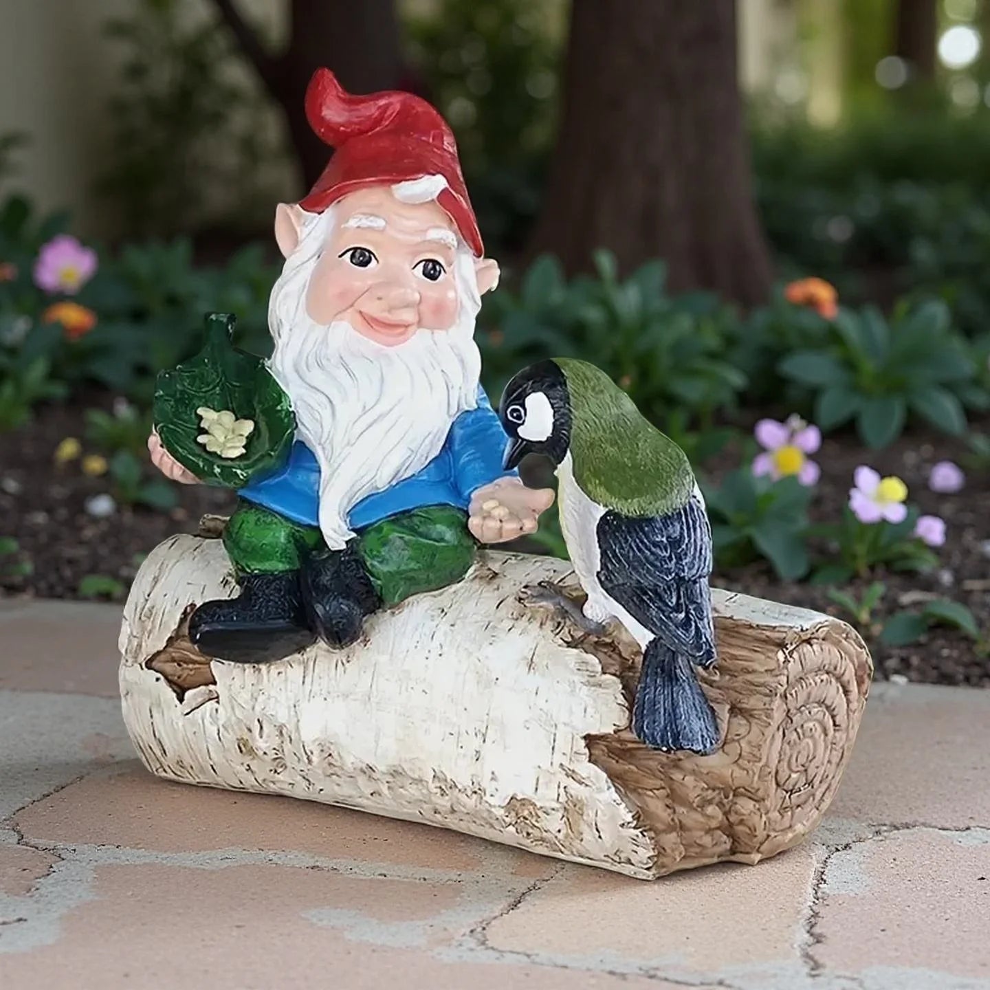 Cartoon Style Gnome & Bird Resin Statue Painted Animal Figurine for Garden & Outdoor Tree-Mounted Feeder Display