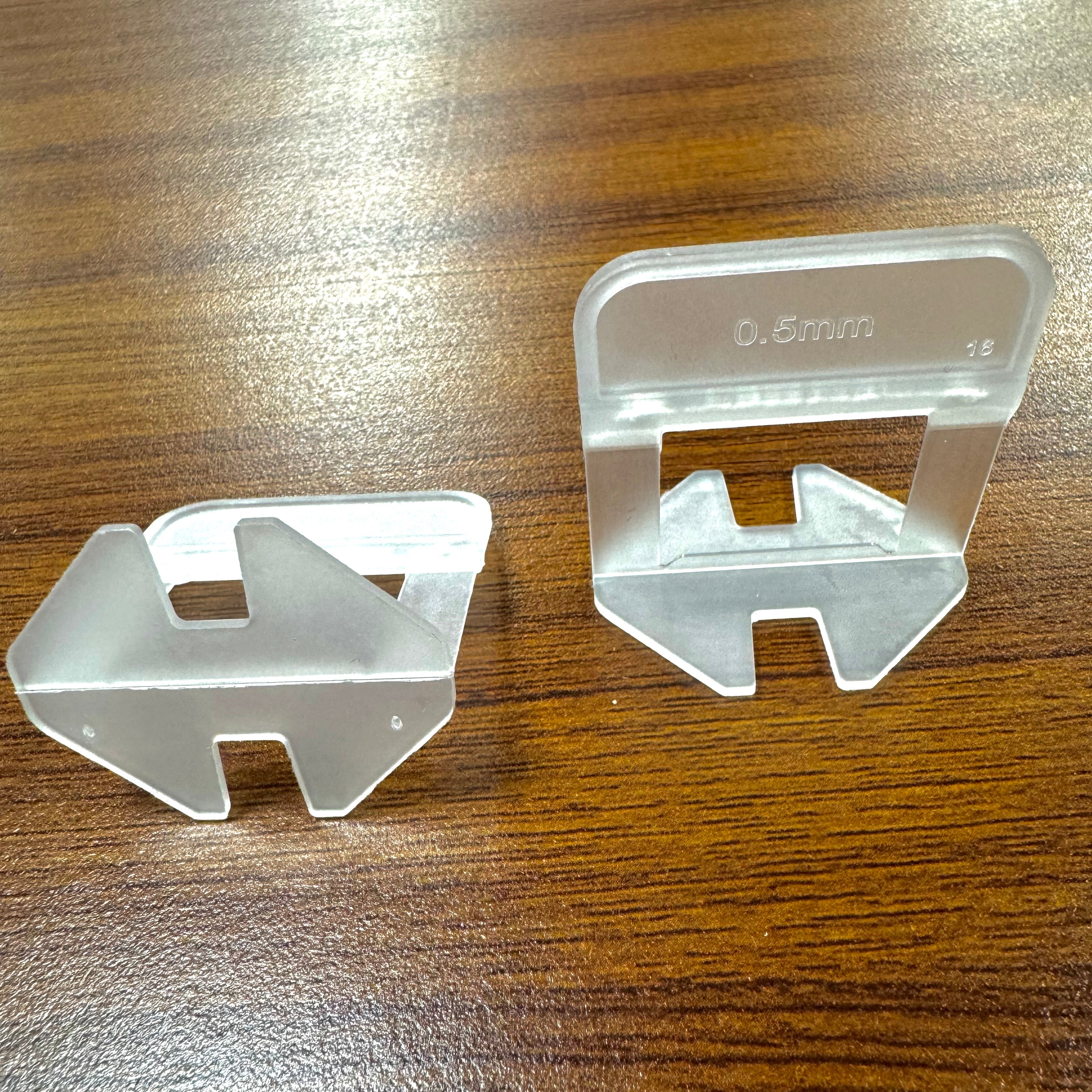 Flat Lift Lock Plastic Tiles 