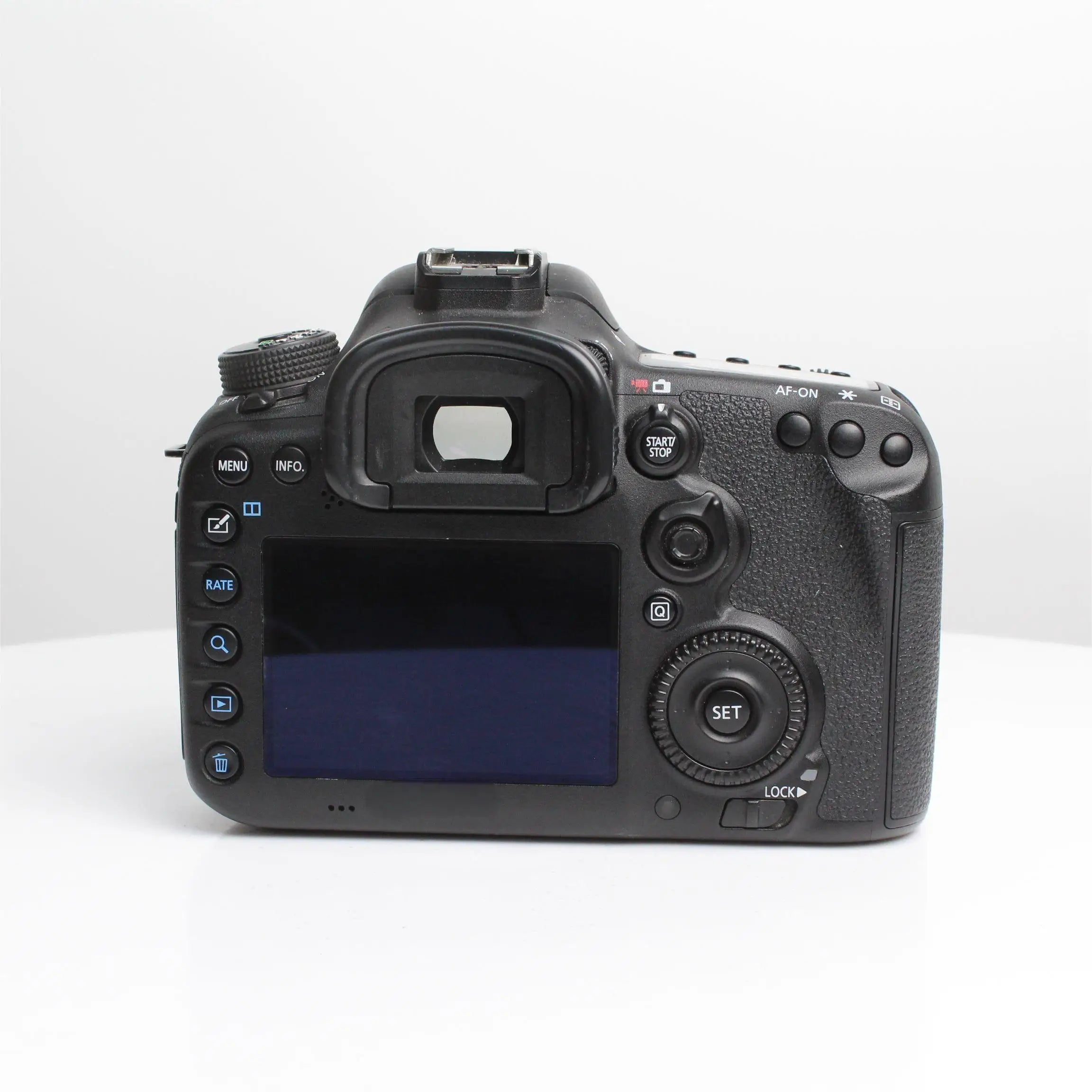 Professional DSLR 7D Mark II camera with lens