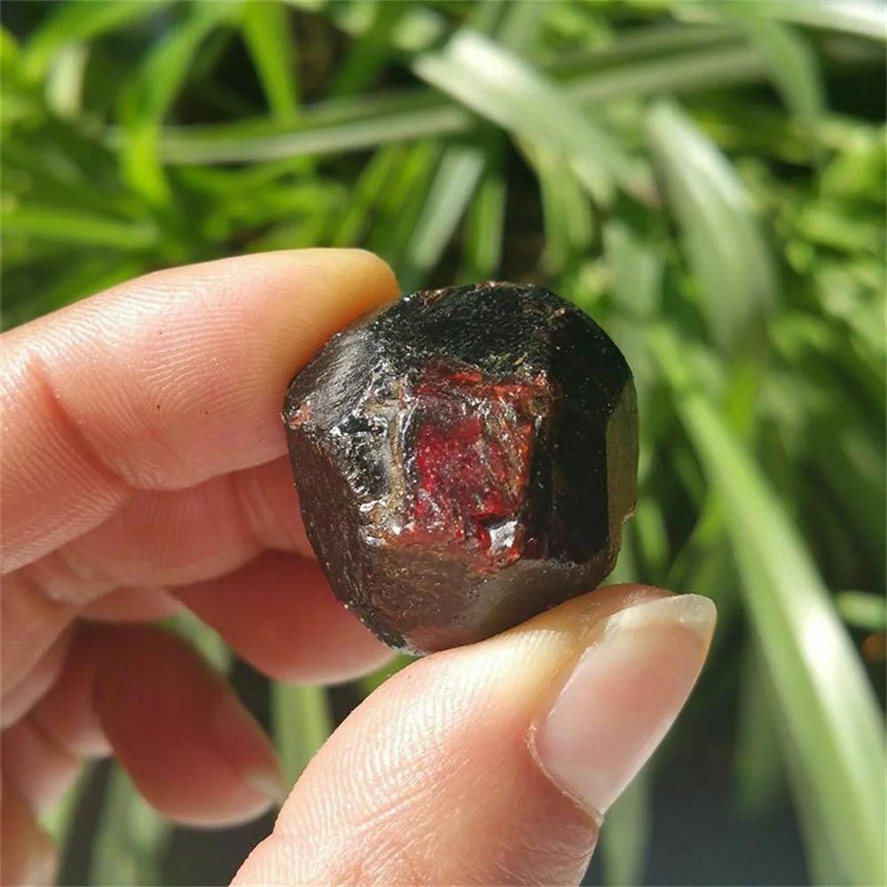 Natural Red Garnet Raw Stone 100g - Healing Mineral