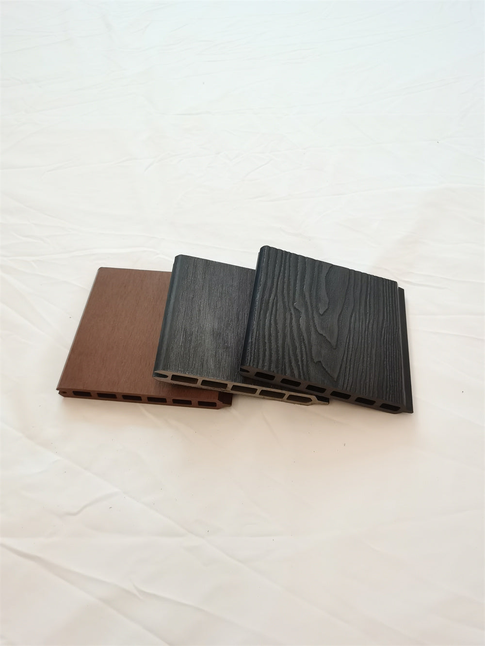 Composite wood fence gate is easy to install, privacy for garden 