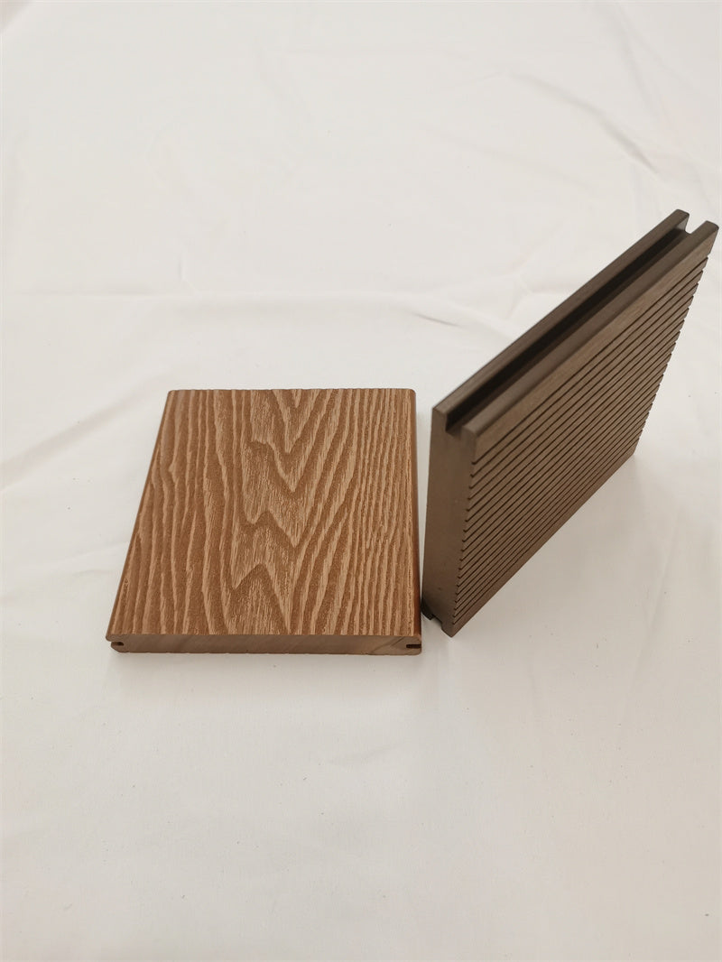Modern anti-slip, UV-resistant outdoor composite wood flooring 
