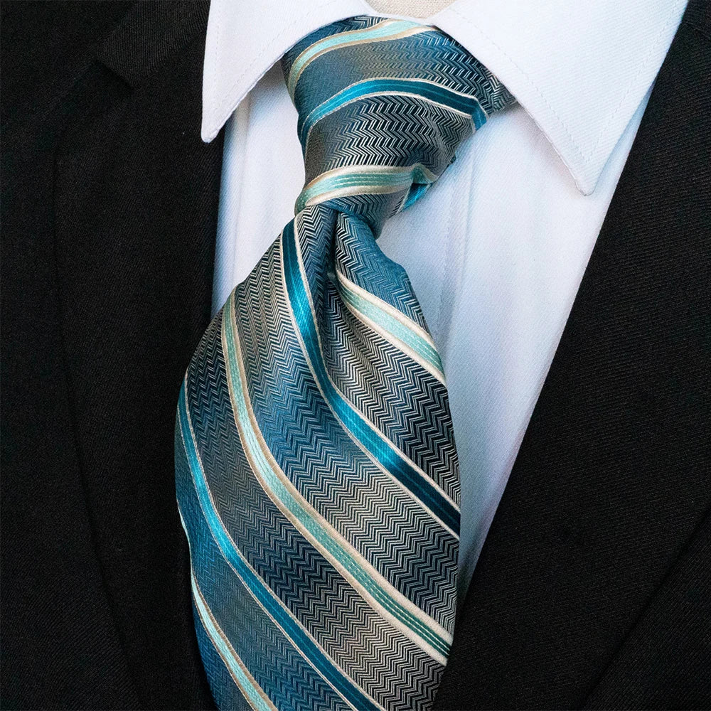 Cà vạt lụa nam họa tiết caro cổ điển thủ công