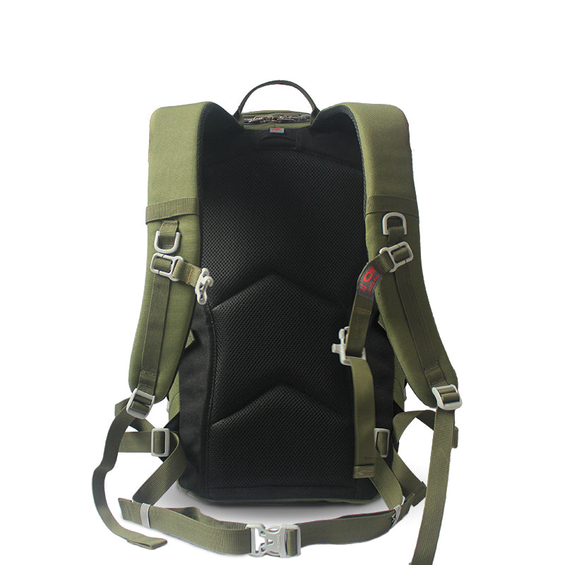 AIONE tactical backpack for outdoor sports, hiking, climbing, camping, with EVA shell, zipper and polyester lining. 