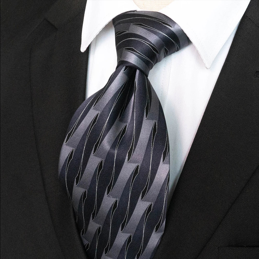 Cà vạt lụa nam họa tiết caro cổ điển thủ công