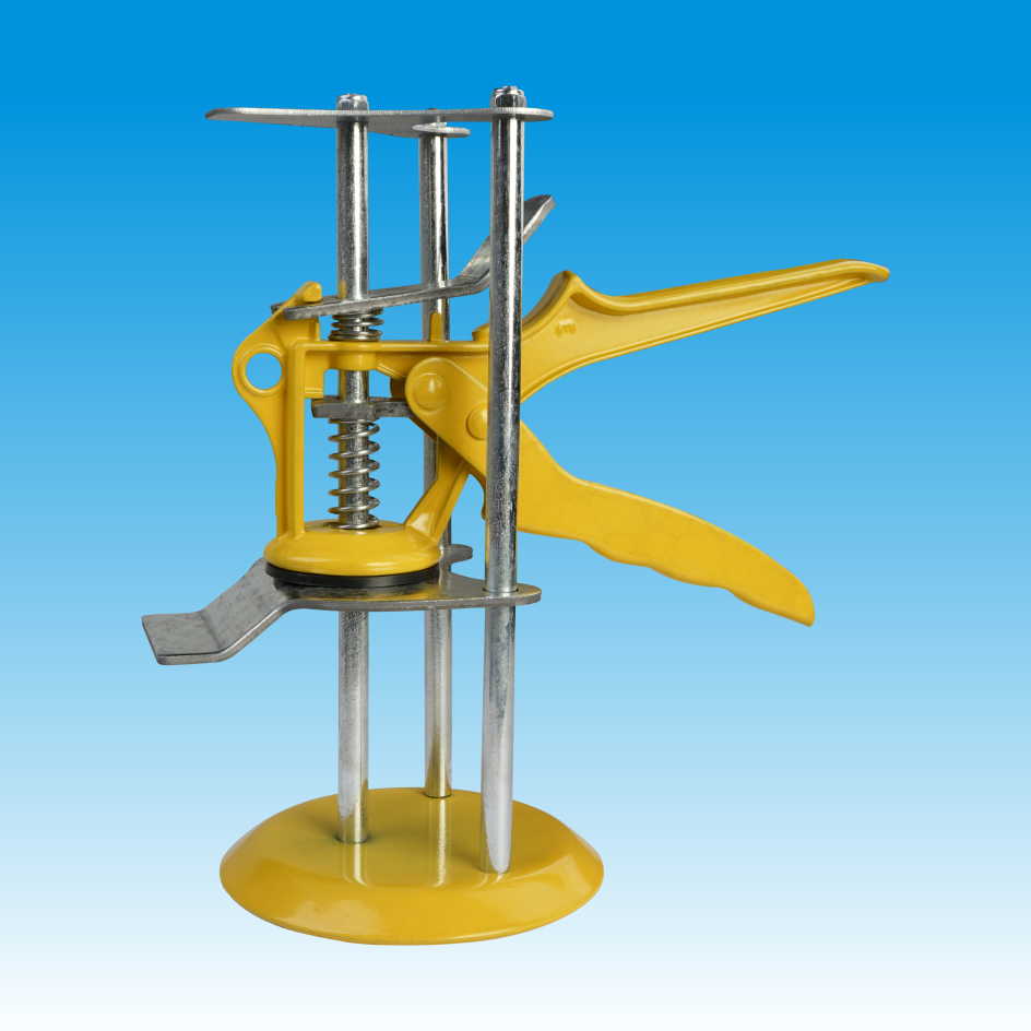 Adjustable tile clamp for tile leveling system 