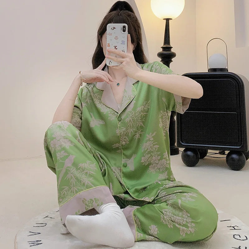 SAMWESTART Women's Pajamas Set Cool Silk High Quality Newspaper Print