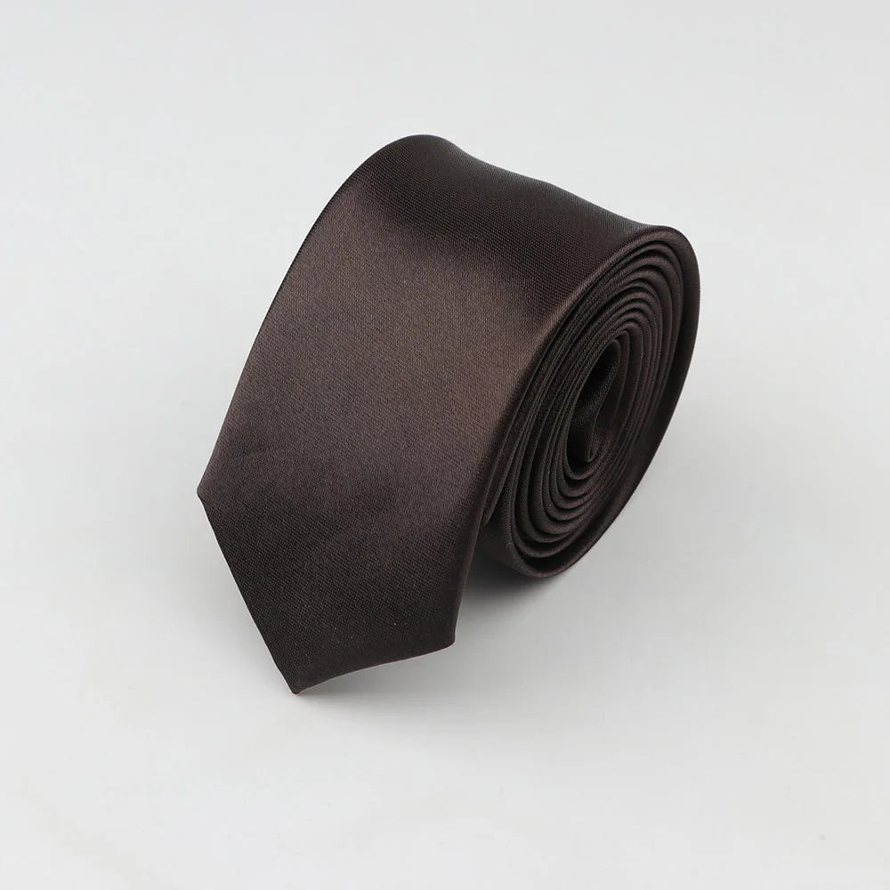 Cà vạt nam thời trang, màu sắc đa dạng, chất liệu polyester - Daisan Mart