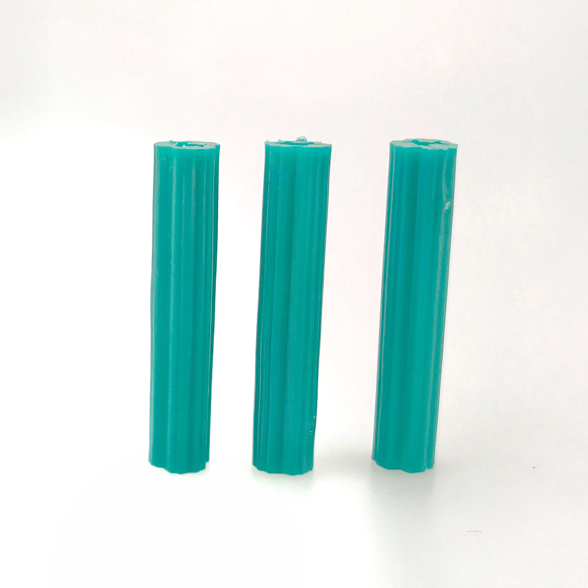 Wall expansion bolts and nylon plastic screws factory price 