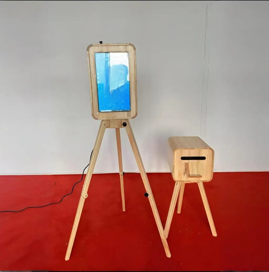 Vintage Wedding Camera: Wooden Selfie DSLR &amp; Instant Photo Printing