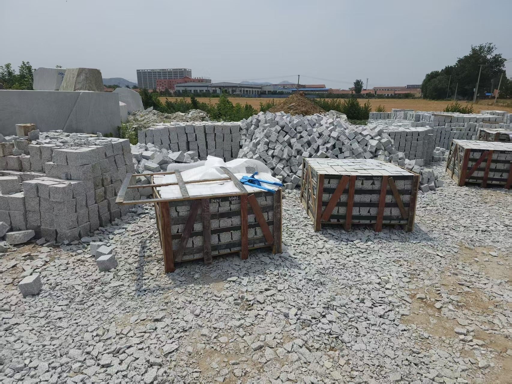 Multi-purpose glazed granite panels for children's areas 