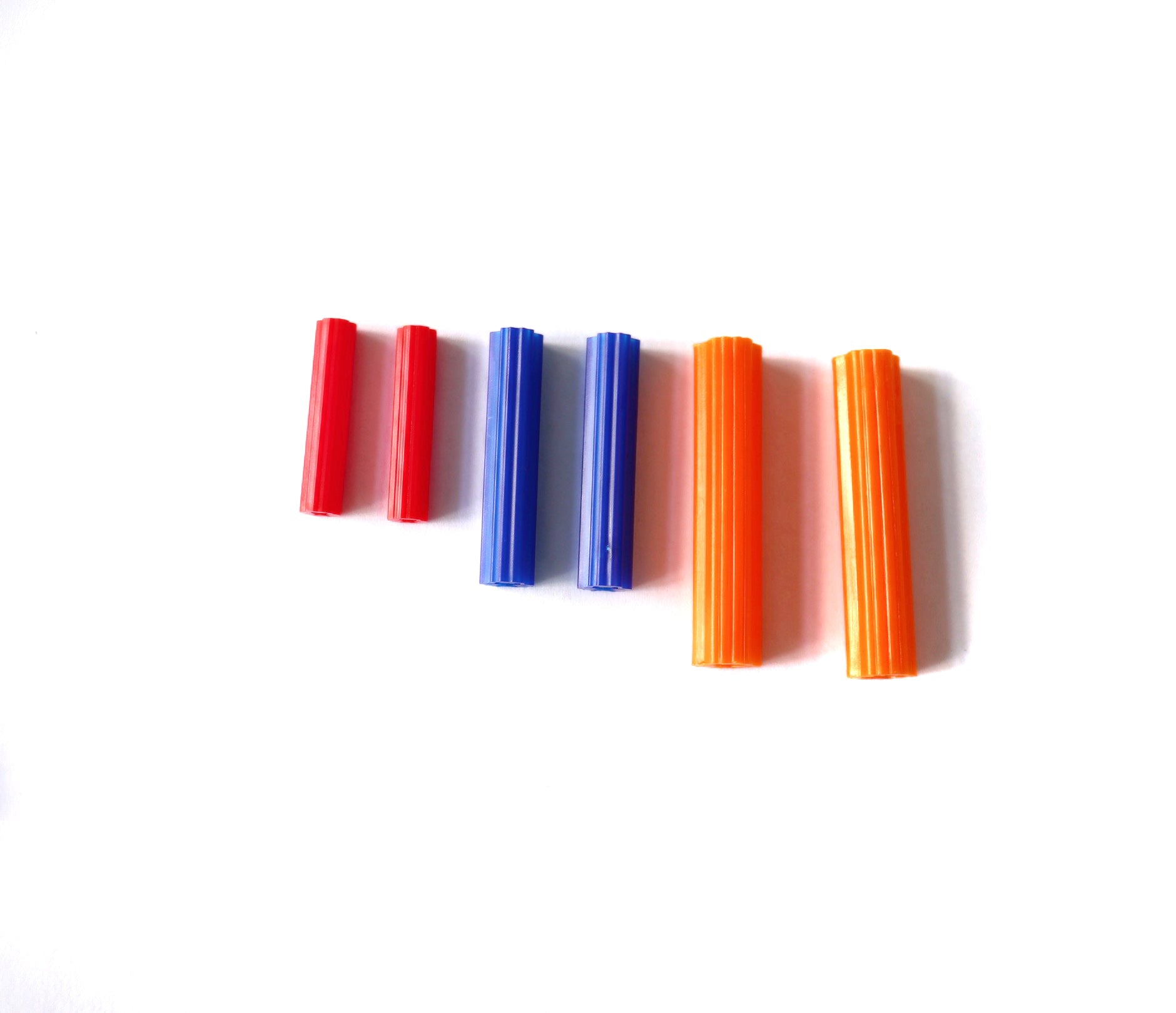 Wall expansion bolts and nylon plastic screws factory price 