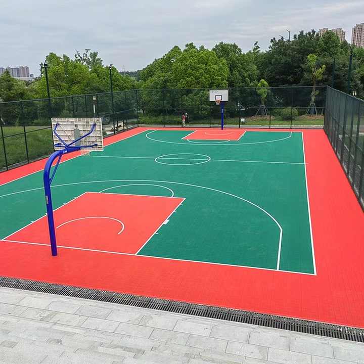 Soft Connection anti-slip indoor and outdoor plastic sports court tiles, multi-functional interlocking floor tiles 