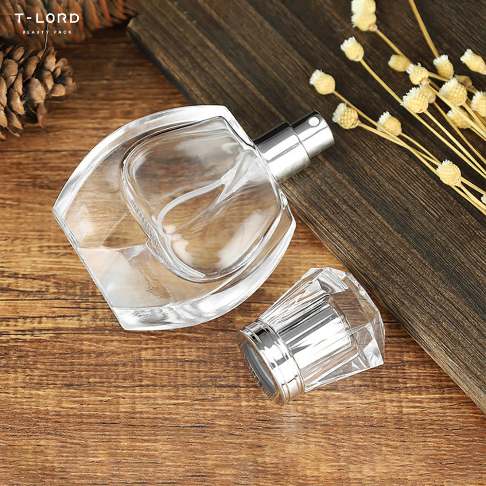 Luxury square flat glass serum perfume diffuser bottle 